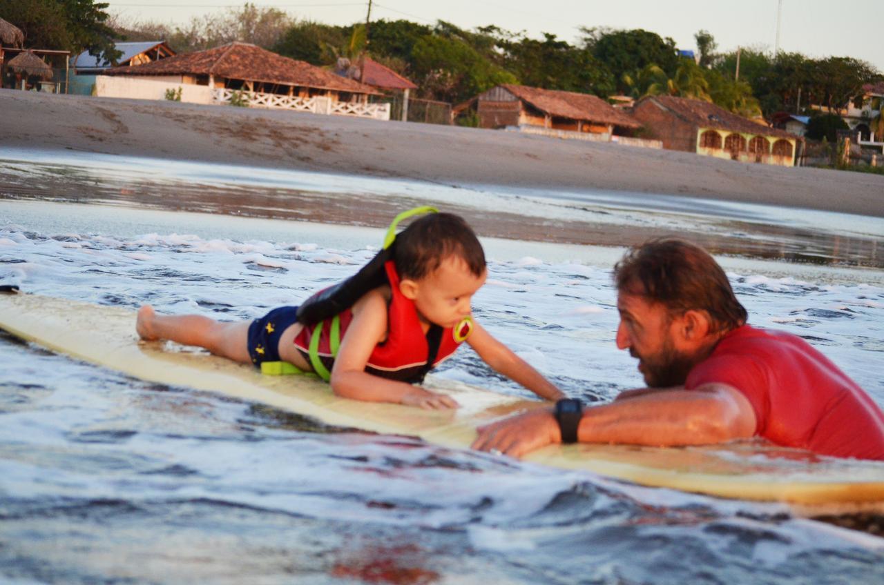 Sirena Surf Lodge Miramar Nicaragua المظهر الخارجي الصورة